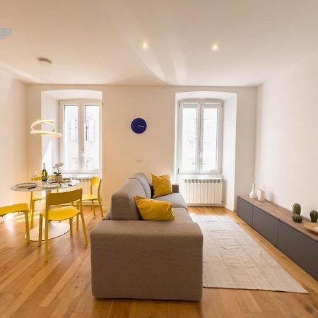 Cassa Di Risparmio 11 Tirabora Short Rent Триест Екстериор снимка