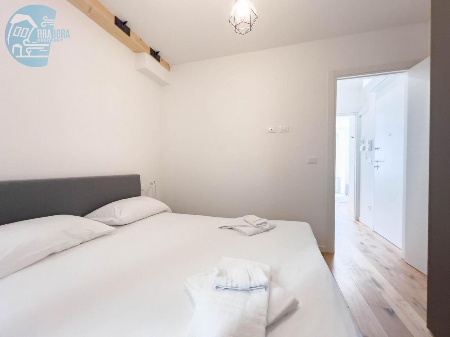 Cassa Di Risparmio 11 Tirabora Short Rent Триест Екстериор снимка