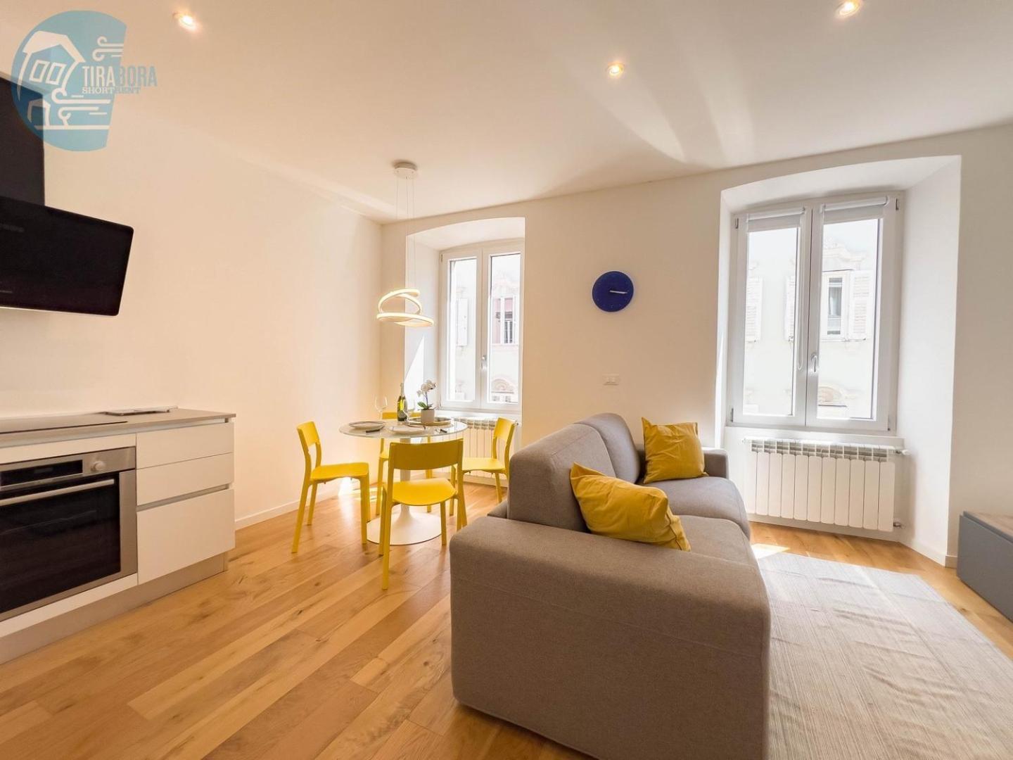 Cassa Di Risparmio 11 Tirabora Short Rent Триест Екстериор снимка