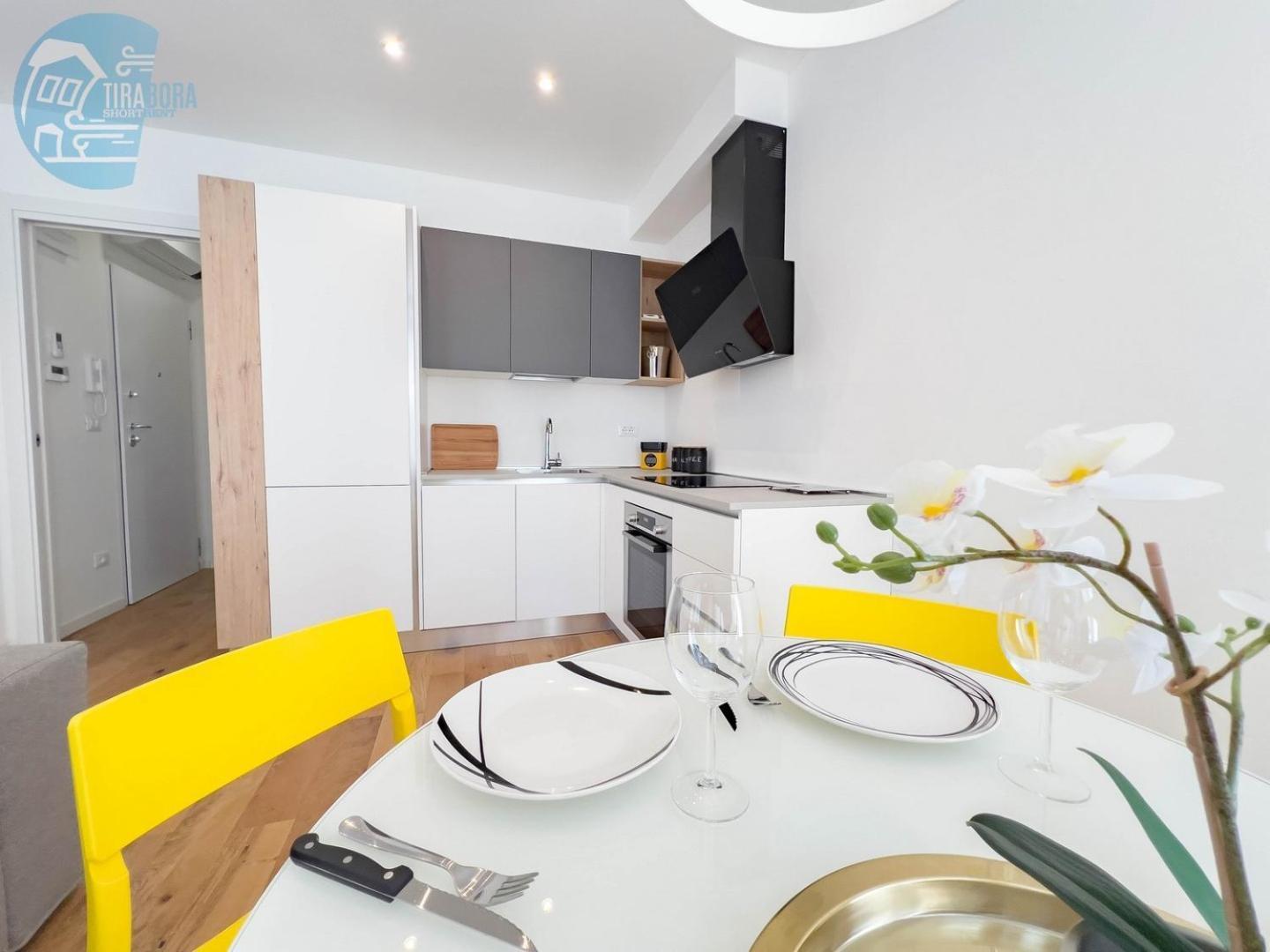 Cassa Di Risparmio 11 Tirabora Short Rent Триест Екстериор снимка