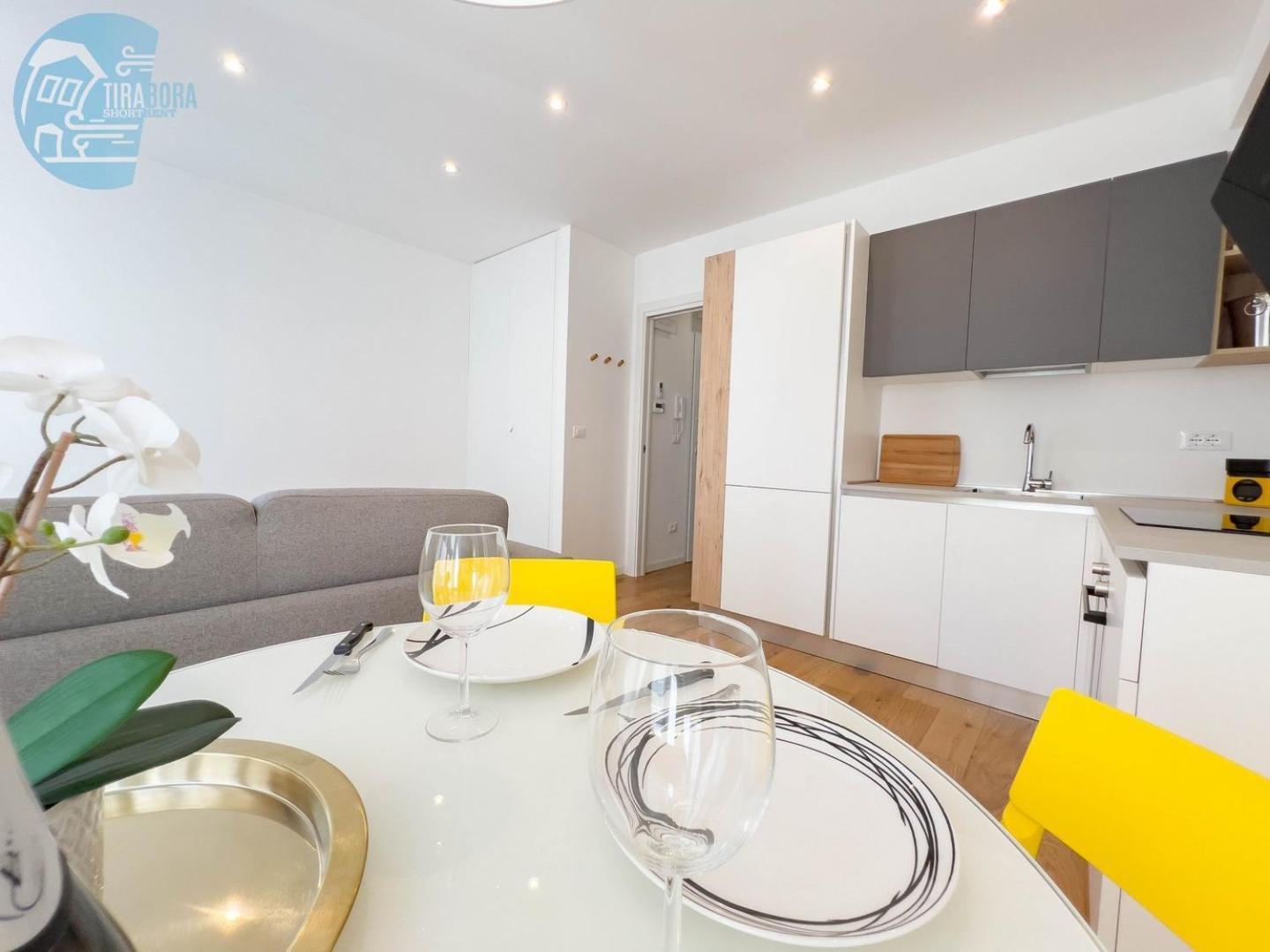 Cassa Di Risparmio 11 Tirabora Short Rent Триест Екстериор снимка