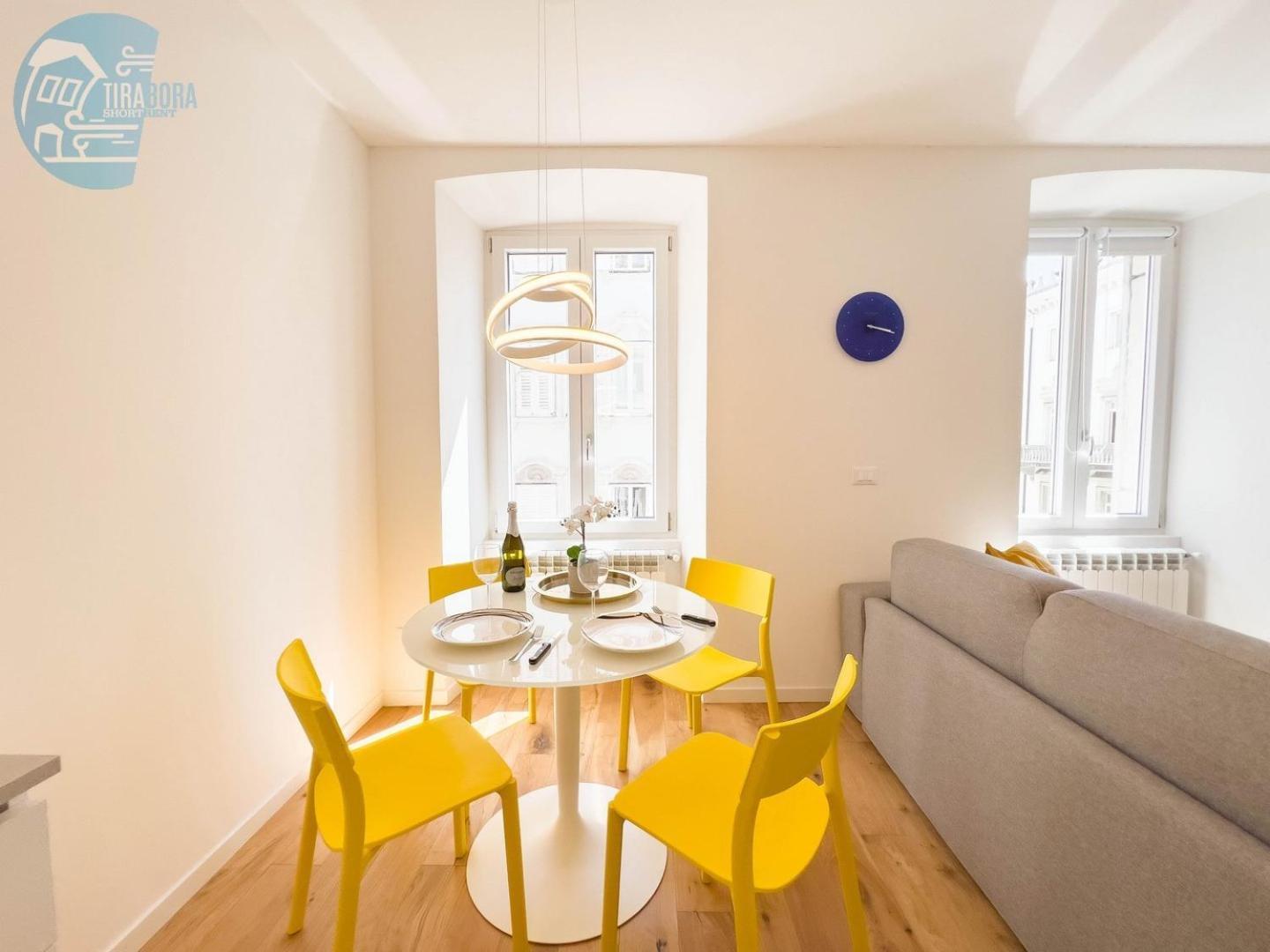 Cassa Di Risparmio 11 Tirabora Short Rent Триест Екстериор снимка